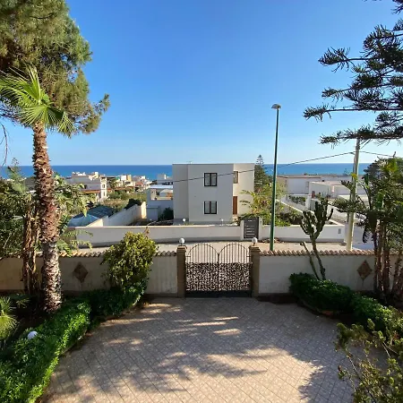 Sea View - Beautiful Terrace With Bbq Apartment Triscina