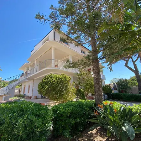 Sea View - Beautiful Terrace With Bbq Apartment Triscina